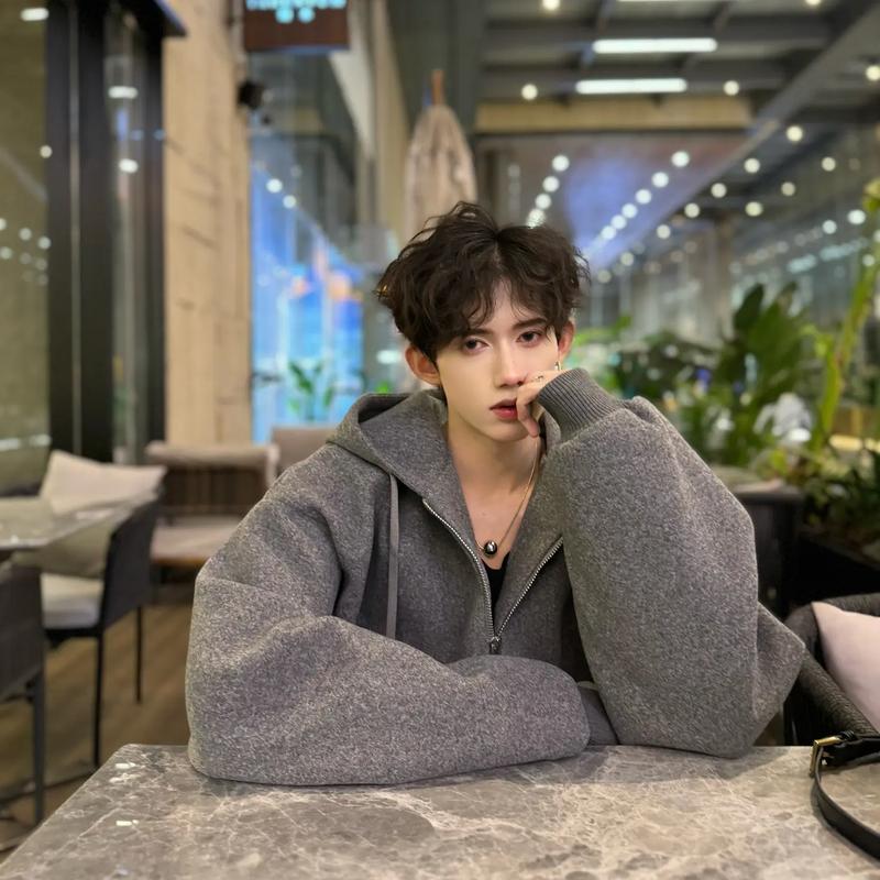 男人发展婚外情，总是不止一个？